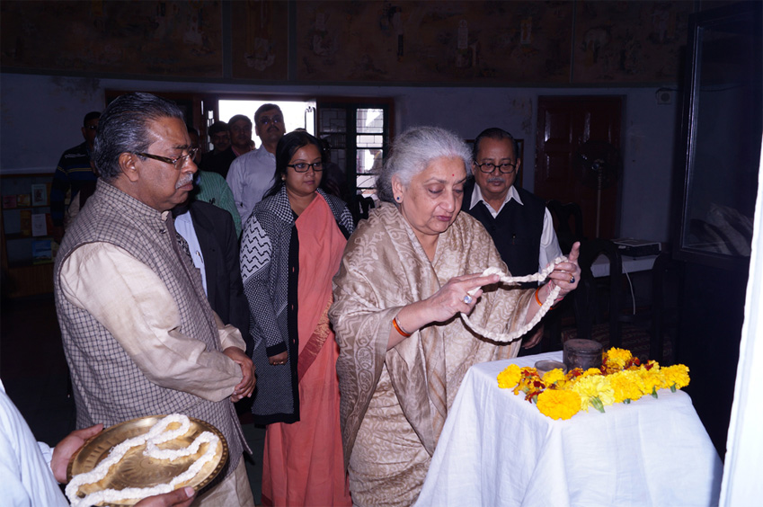 Culture Minister visited the Gandhi Samarak Sangrahalaya, Barraackpore on 1st February, 2014